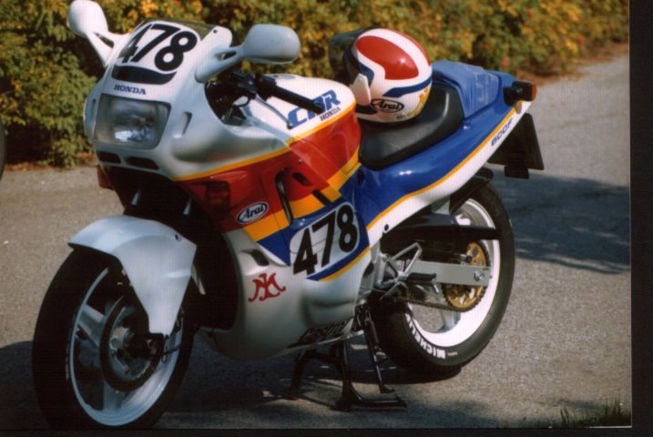 1989-1990<br>Honda CBR600